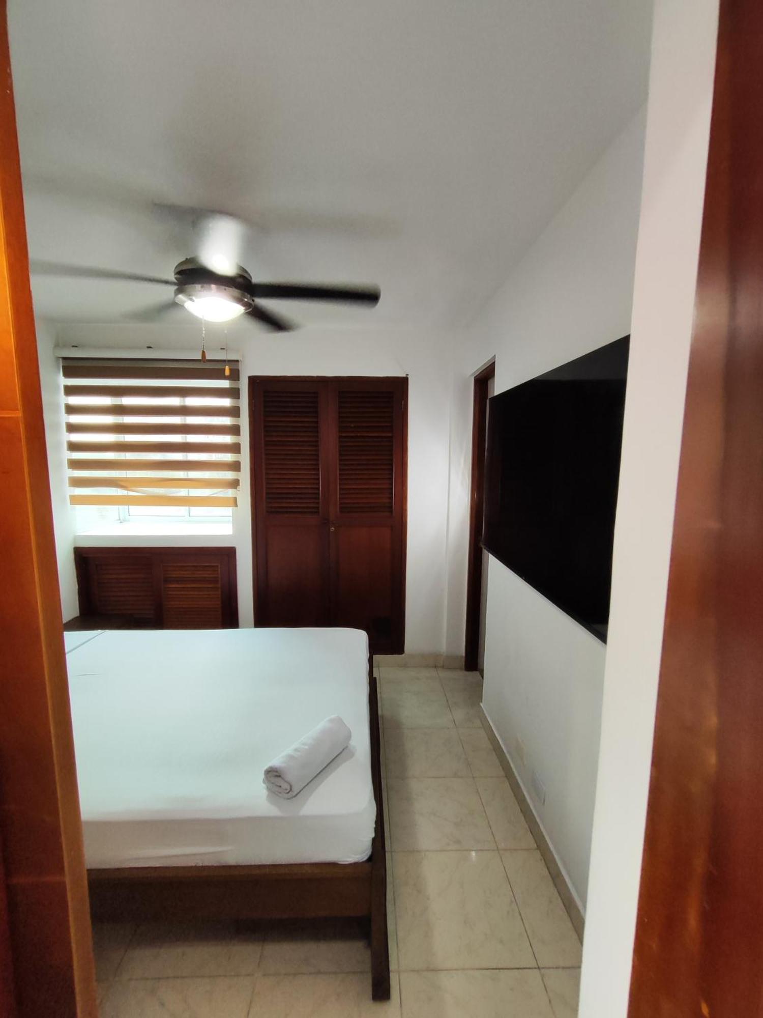 Apartamentos Los Manglares Marbella Cartagena Екстериор снимка